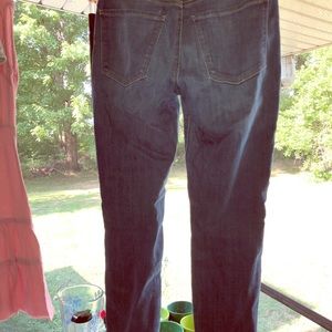 Lucky brand light wash skinny jean size 2